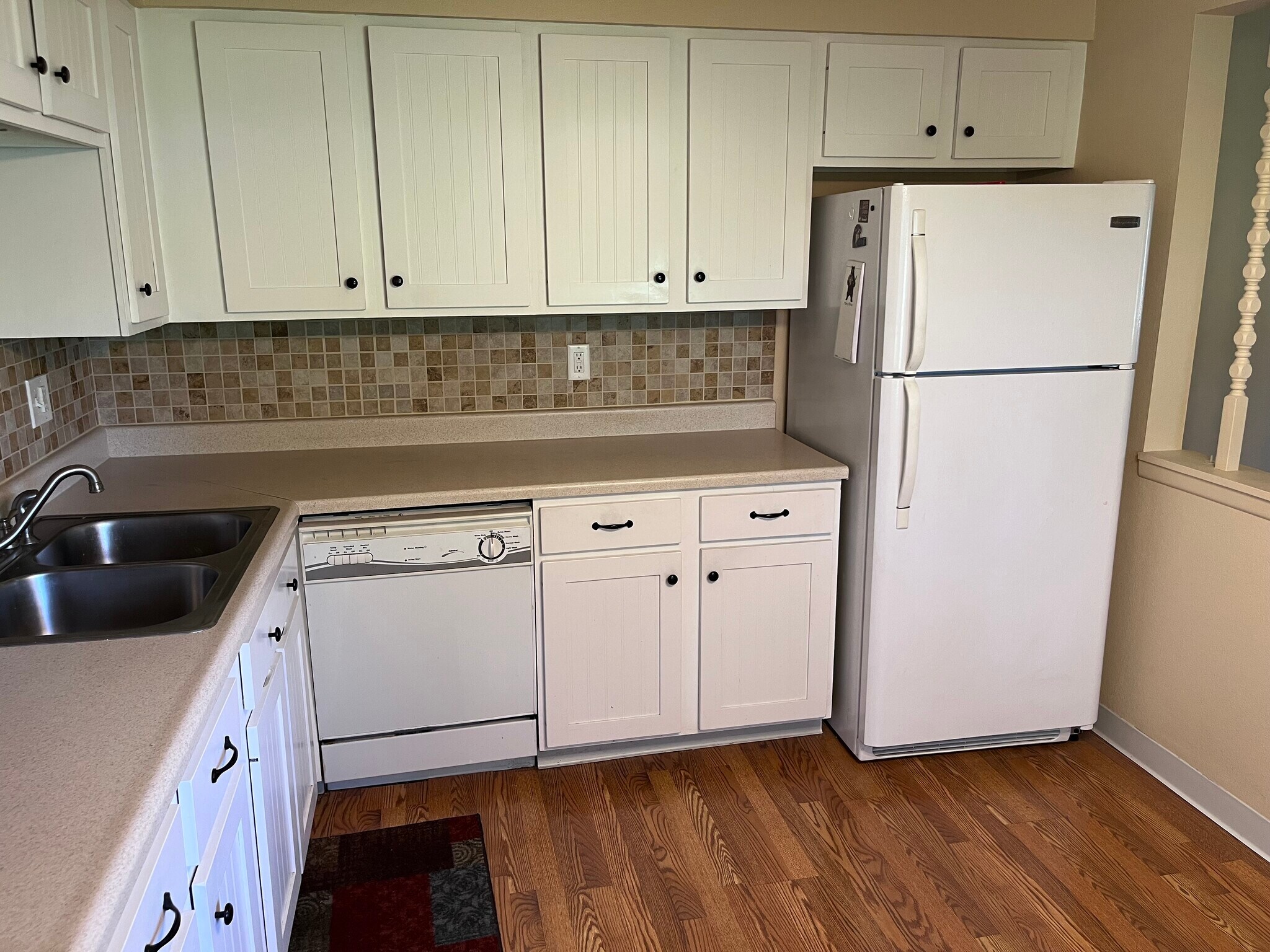 Building Photo - 2600 Parklake Ct