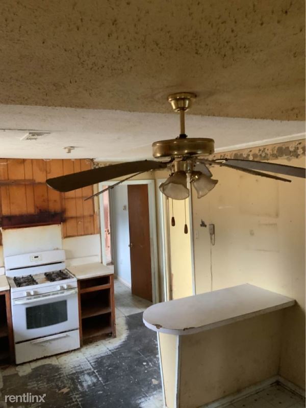 Building Photo - 3 br, 1 bath House - 600 Thurman St A Unit A