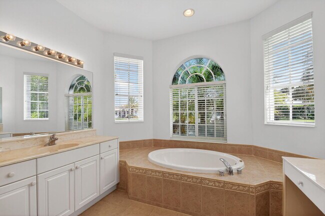 Building Photo - 11582 Windsor Bay Pl