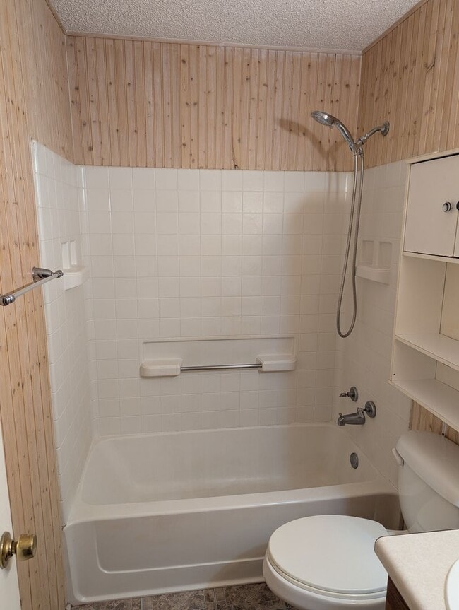 Building Photo - ADORABLE 3 Bed 1 bath in Breaux Bridge!!