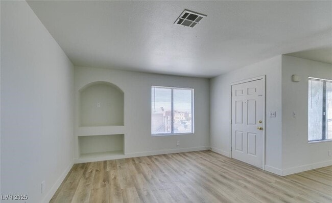 Building Photo - 6932 Kilgore Dr