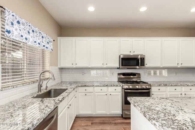 Building Photo - 18838 E Lark Dr