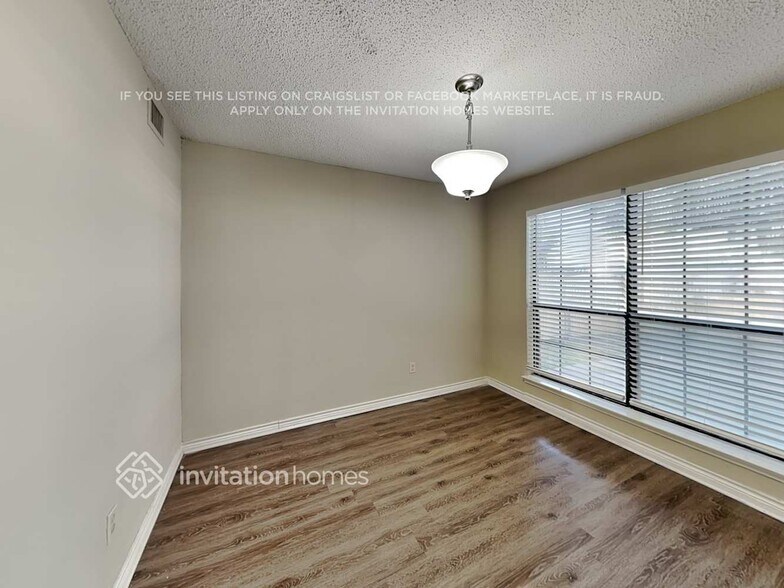 Building Photo - 4317 Saugus Dr