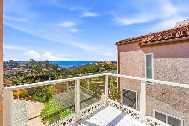 Building Photo - 31398 Isle Vista