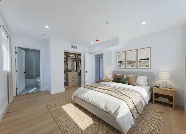 Building Photo - 1237 N Orange Dr