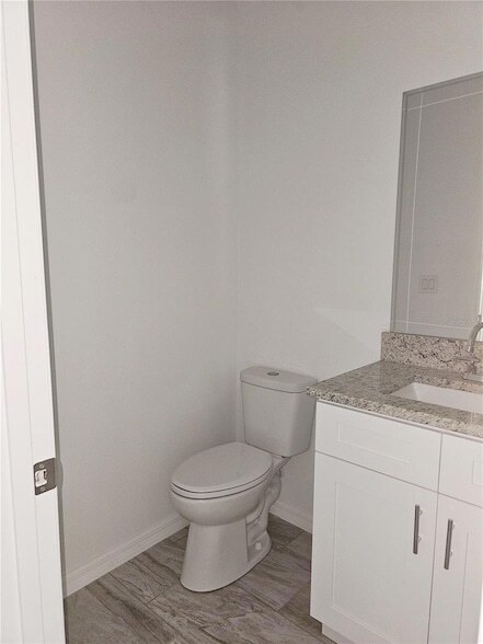 Building Photo - 39 Catalina Ct