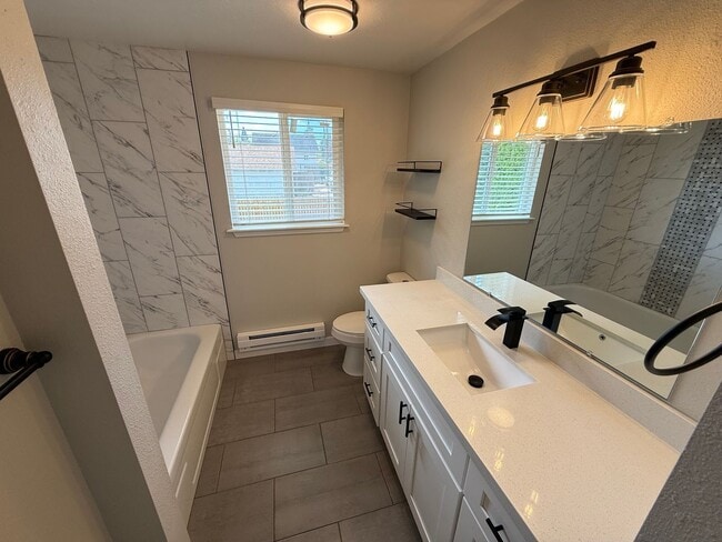 Building Photo - Renovated Ruston Home w/ Water View