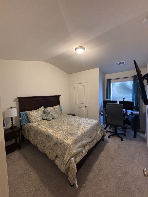 Building Photo - 2402 Fitts Dr