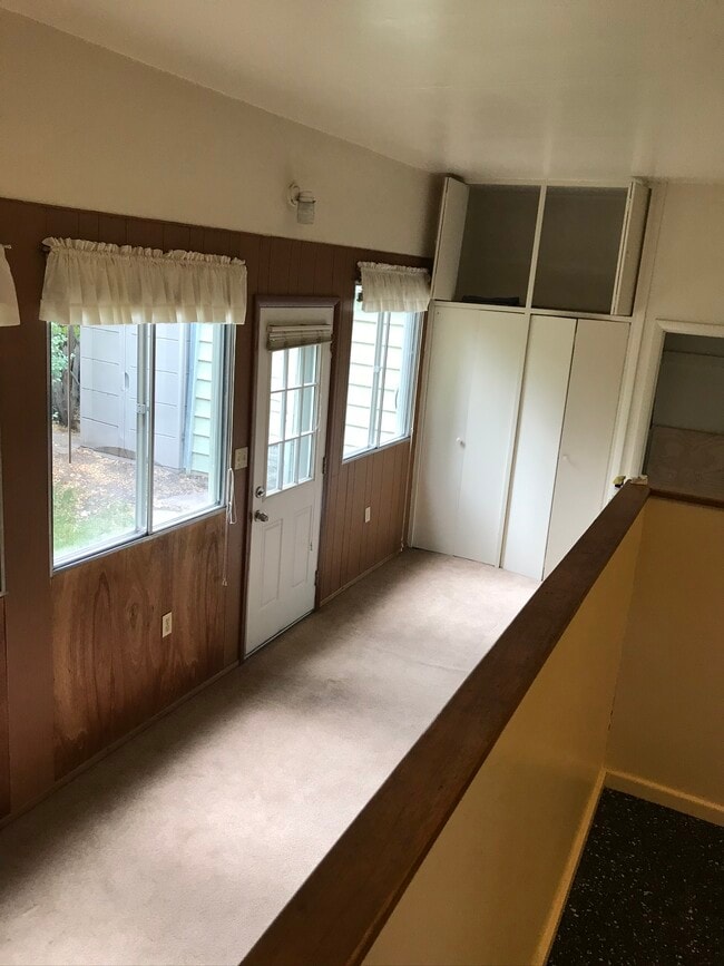 Building Photo - 416 E Harney St