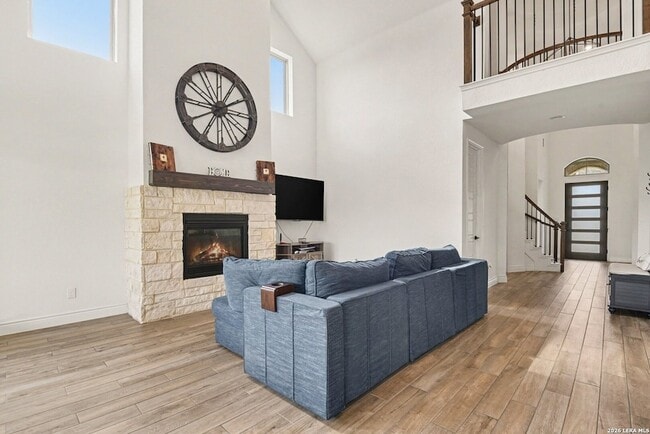 Building Photo - 9003 Raven Pointe
