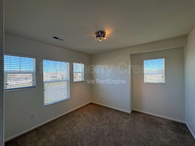 Building Photo - 12839 Mayfair Way
