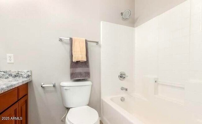 Building Photo - 2401 E Rio Salado Pkwy