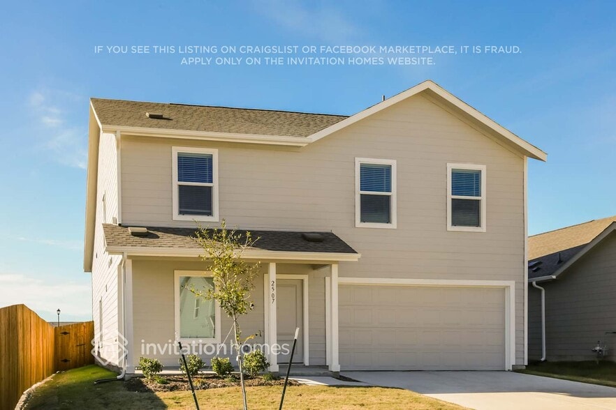 Building Photo - 2507 Flight Trl