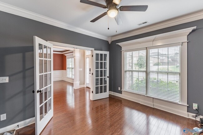 Building Photo - 126 Autumn Wind Dr