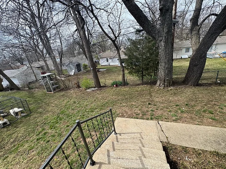 Building Photo - 500 Maier Dr