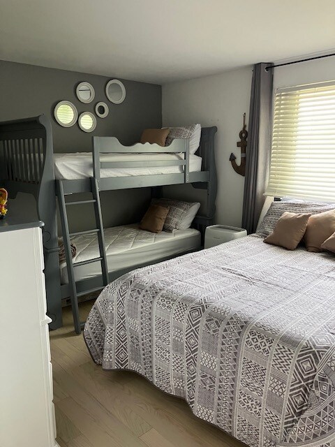 Guest Room - 883 Weirs Blvd