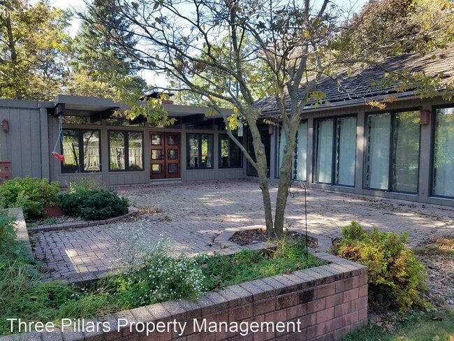 Building Photo - 4 br, 3 bath House - 503 21st SW