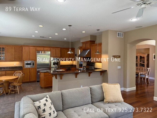 Building Photo - 89 Terra Way