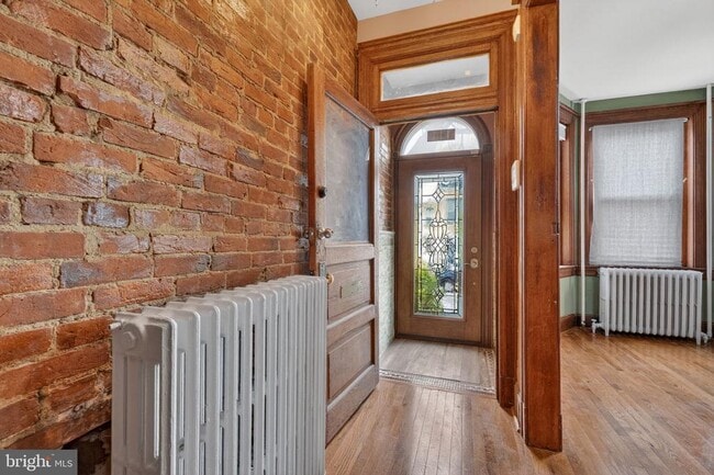 Building Photo - 1169 6th St NE