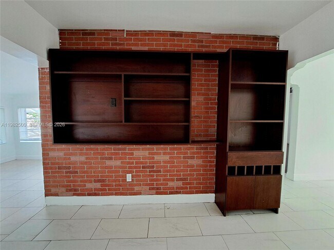 Building Photo - 335 NW 102nd St