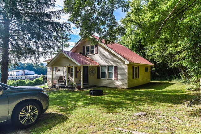 Building Photo - 60 E Highland St