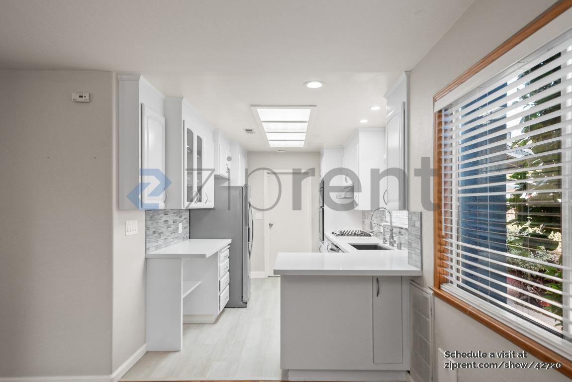 Building Photo - 4046 Alvarado St