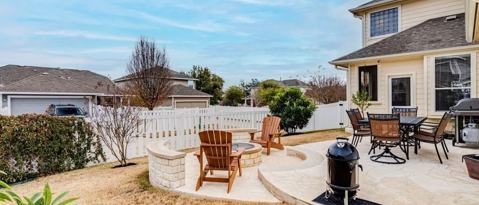 Building Photo - 611 Boca Chica Dr