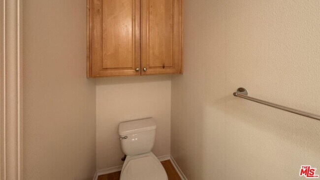 Building Photo - 5730 S Glennie Ln