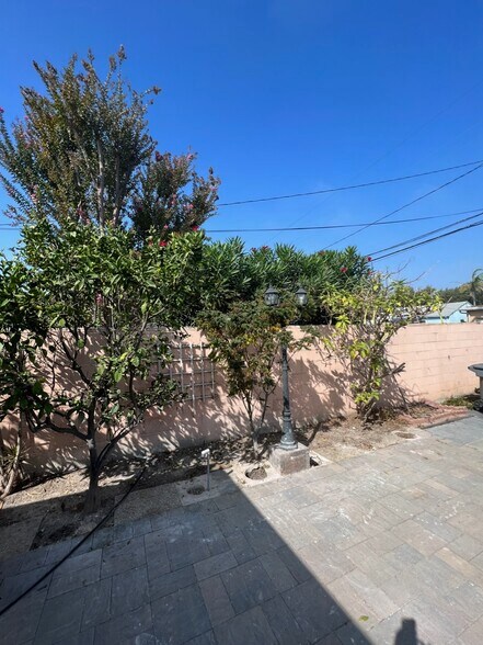 Building Photo - 4127 Artesia Blvd