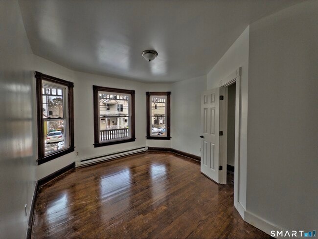 Building Photo - 64 Wood St