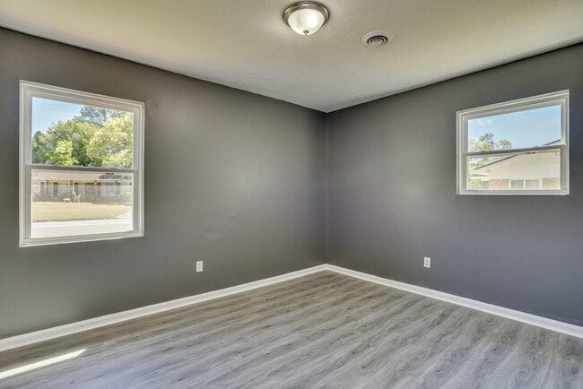 Building Photo - 3607 Massiot Dr