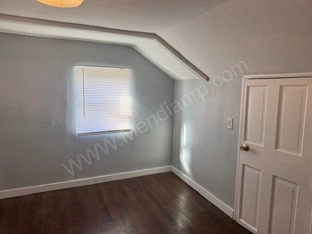Building Photo - 420 E Masterson Ave