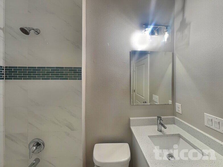 Building Photo - 1725 18th St