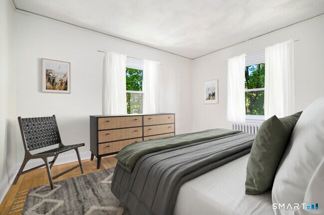 Building Photo - 8 Washington Ct