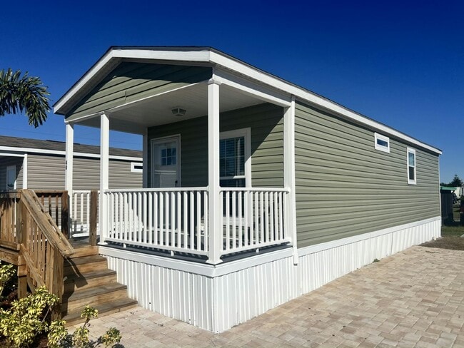 Building Photo - 40 Betty Dr