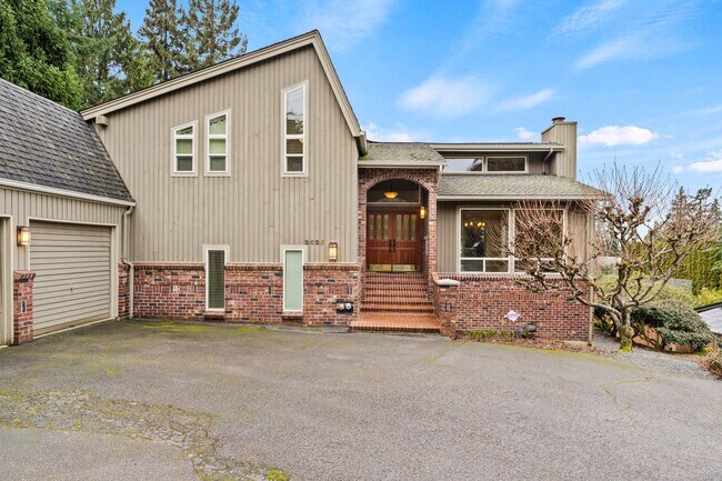 Building Photo - Just Reduced and READY NOW!! - Amazing Sce...