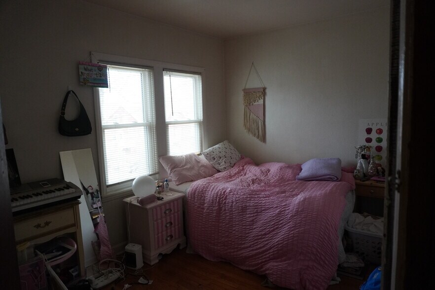 Bedroom #2 - 2559 N Frederick Ave