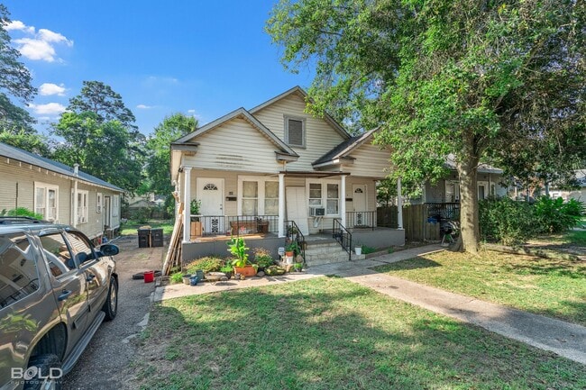 Building Photo - COZY HOME