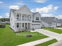 Building Photo - 302 Red Leaf Blvd