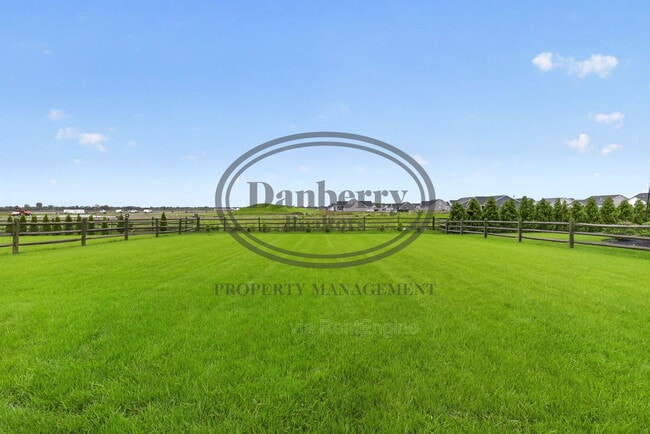 Building Photo - 24989 Reddington Ct
