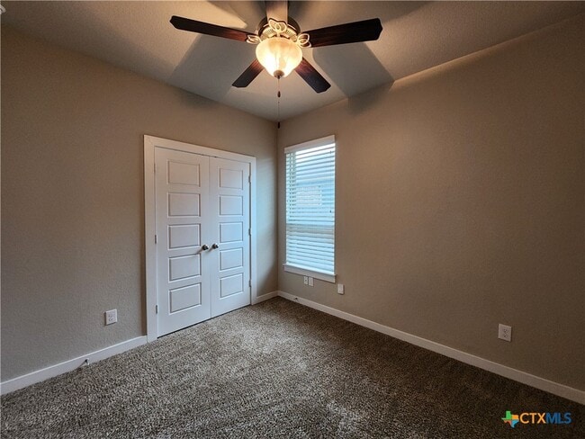 Building Photo - 506 Creekside Frst