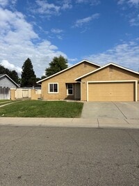 Building Photo - Single Family Home in Live Oak.
