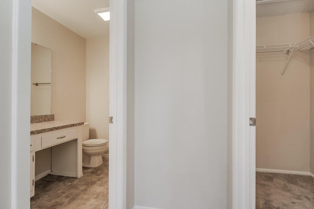 Building Photo - 8611 Drayton Ct
