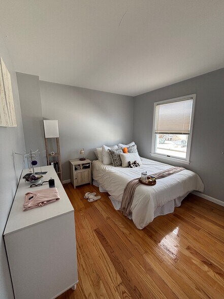 Building Photo - 509 Central Ave