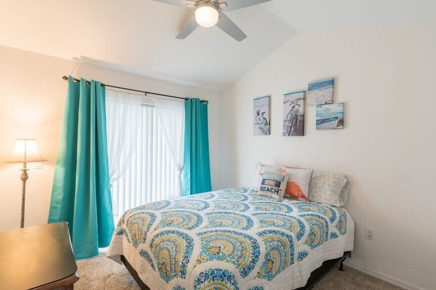 Building Photo - 545 Ocean Park Ln