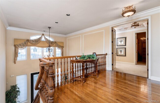 Building Photo - 19 Hamlet Woods Dr