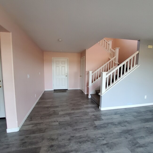 Building Photo - 1560 Maryclair Dr