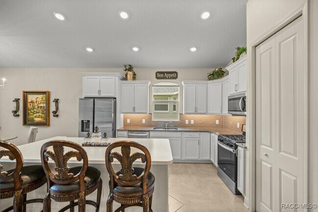 Building Photo - 2443 N Andrea Point