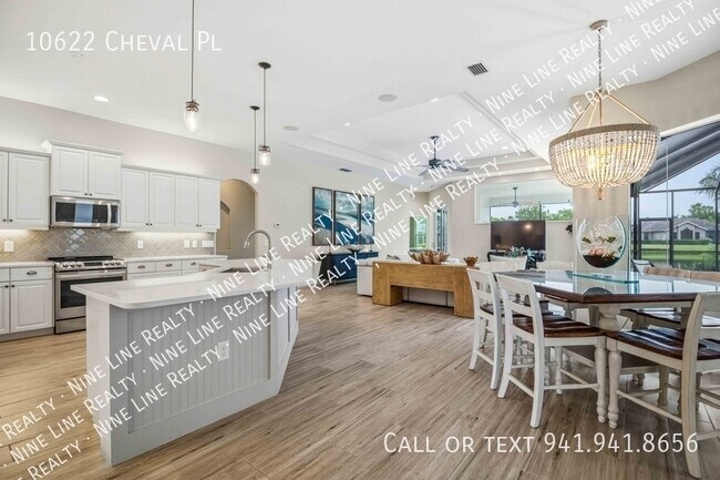 Building Photo - 10622 Cheval Pl
