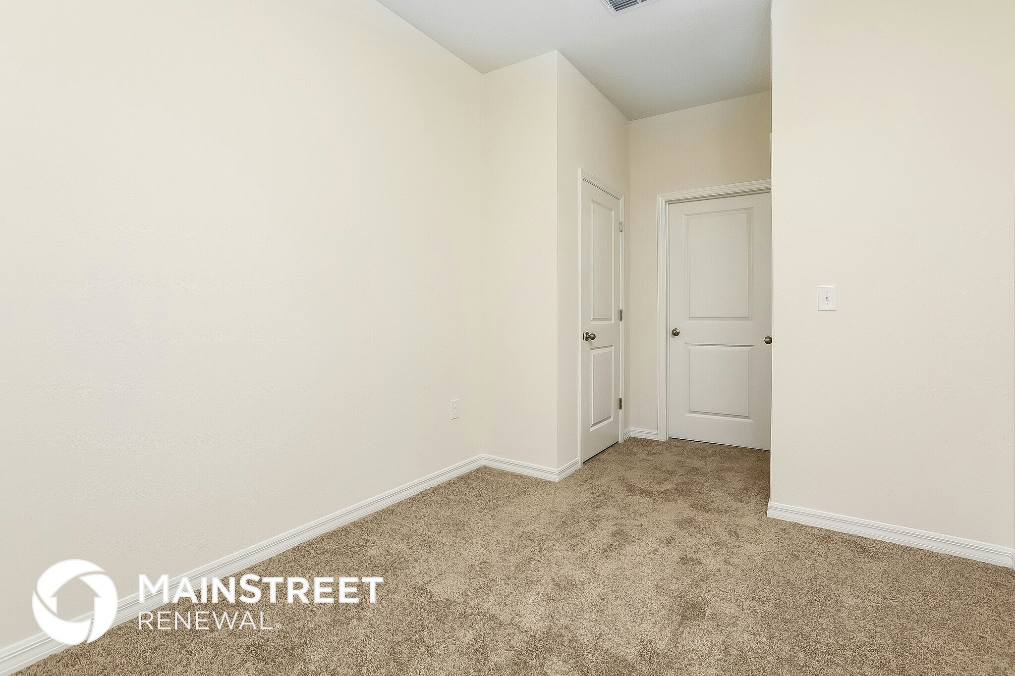 Building Photo - 3008 Neverland Dr